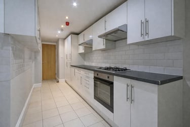 7 bed house, Treherbert Street, Cathays, Cardiff, CF244JN - Image 2